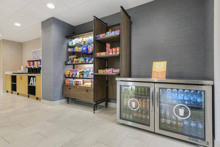 Snack bar