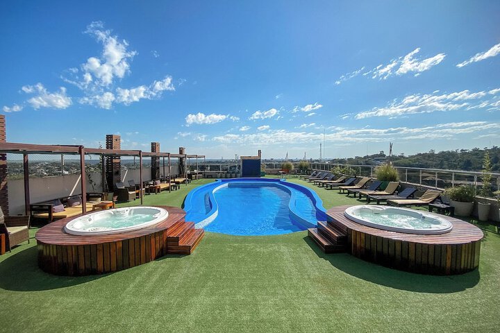 Pool Hotel