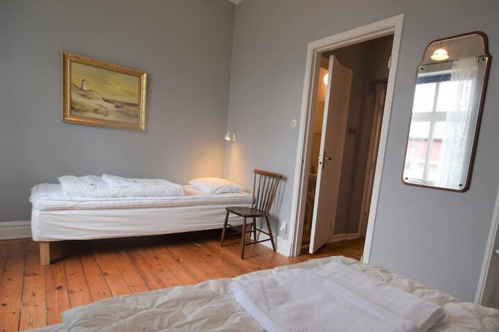 Room 18 of 46