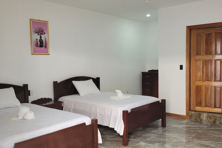 Room 8 of 35