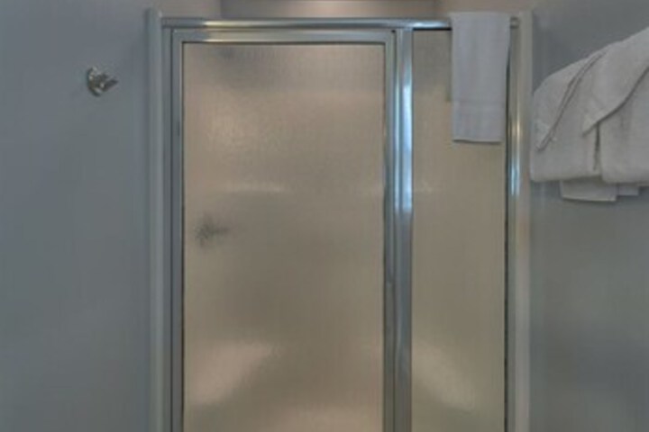 Room 5 of 22