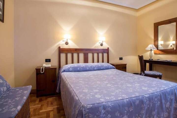 Room 14 of 37