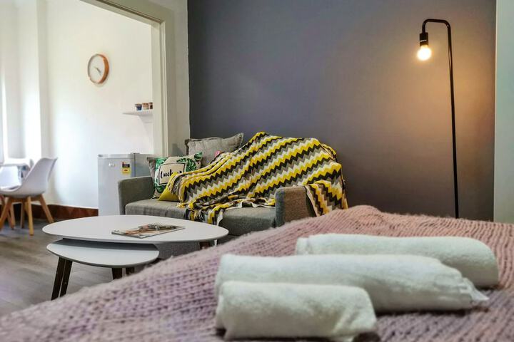 Room 10 of 83
