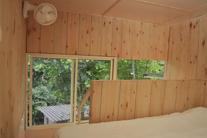 Room 2 of 17