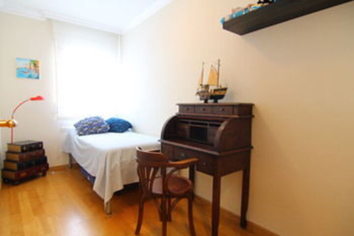Room 85 of 176