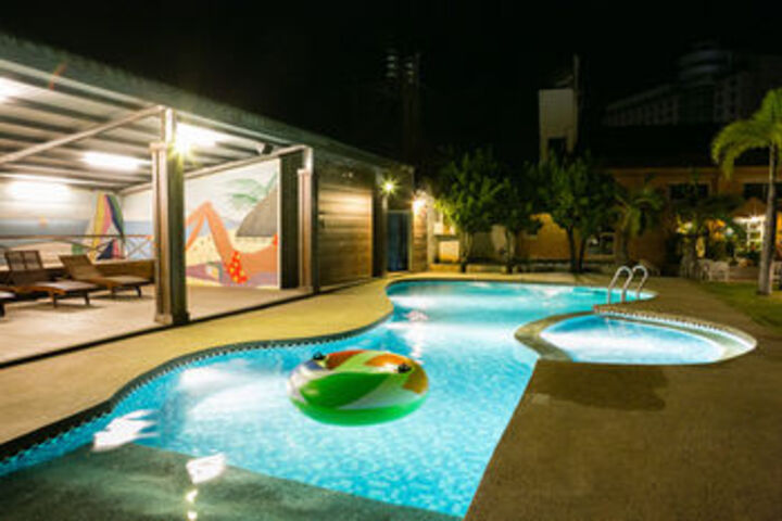 Pool 39 of 49