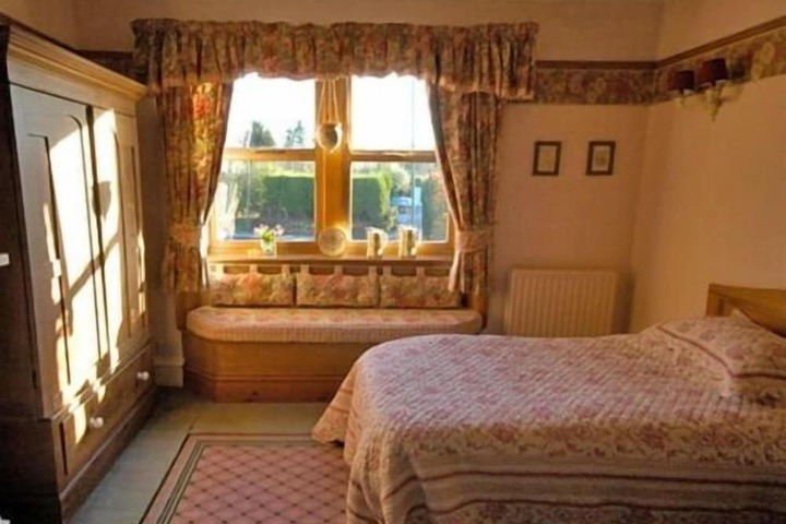 Room 3 of 17