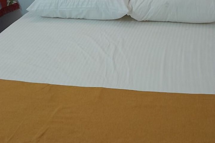 Room 12 of 64