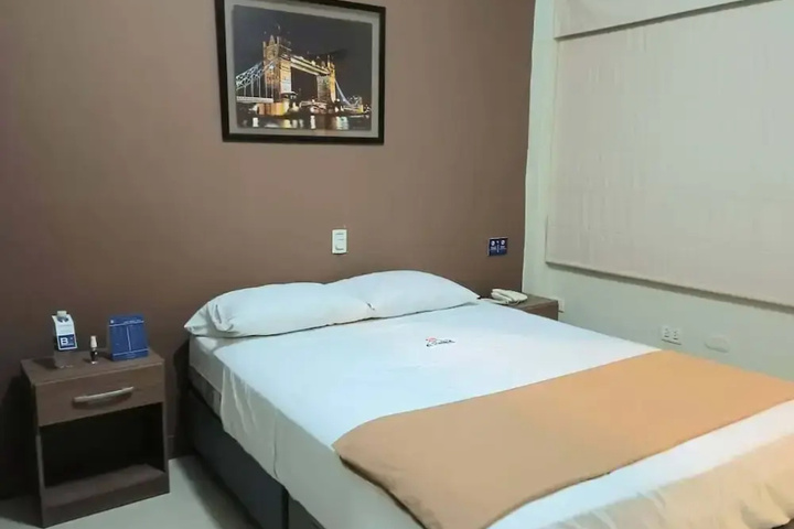 Room 2 of 11