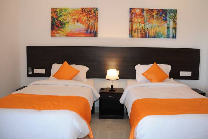 Room 14 of 30