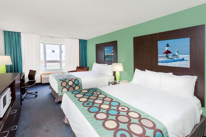 2 Double Beds Accessible Room First Floor Exterior Corridor (3 of 4)