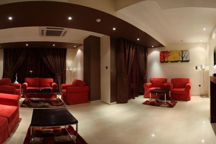 Room 13 of 29
