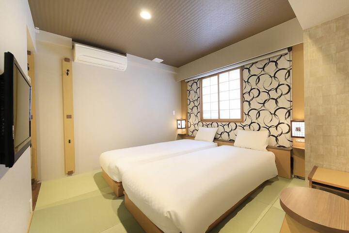 Room 19 of 57