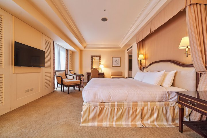 Room 7 of 95