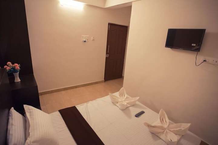 Room 5 of 7