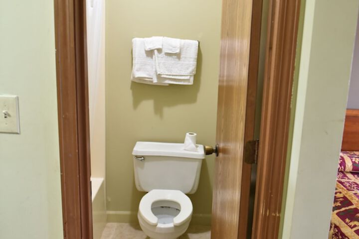 Room 12 of 26