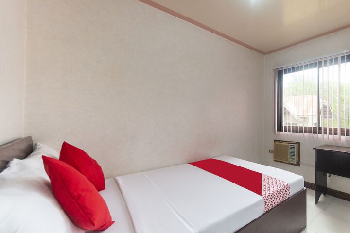 Room 12 of 31