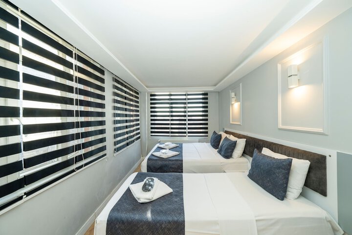 Room 42 of 60