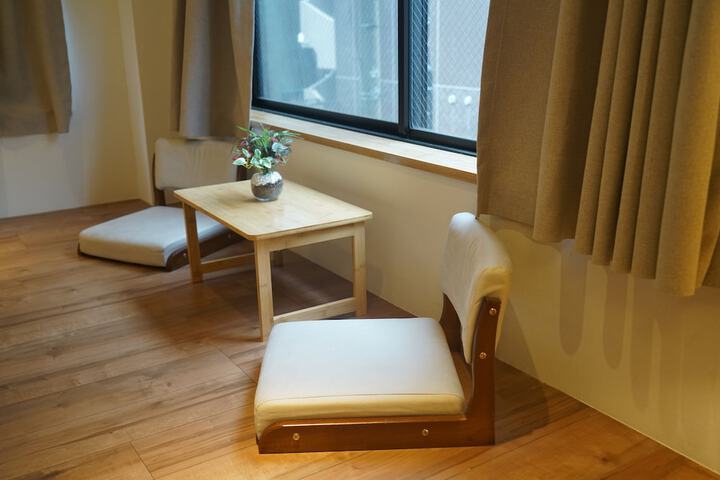 Room 100 of 149