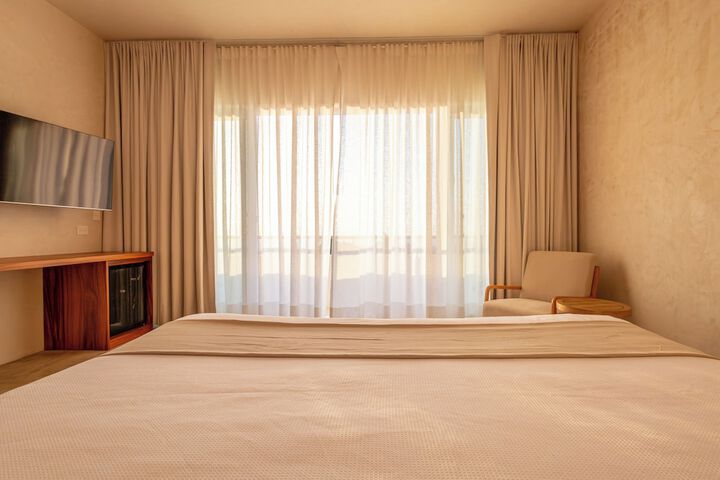 Room 25 of 70