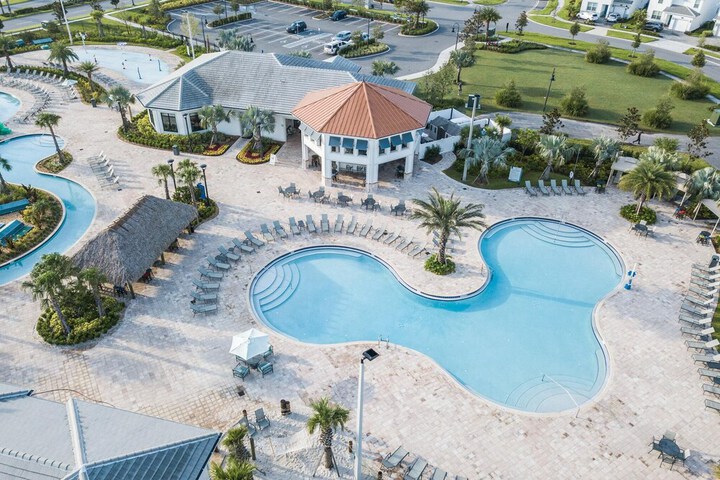 Pool 50 of 68