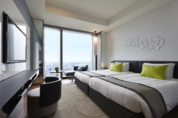 Room 16 of 62