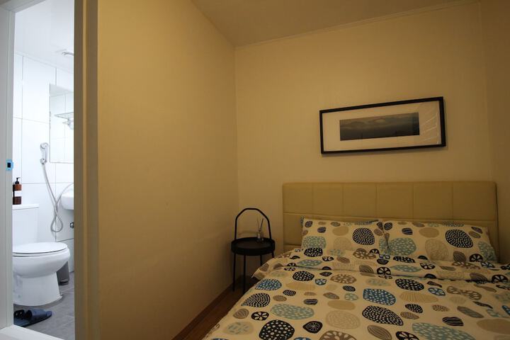 Room 11 of 86