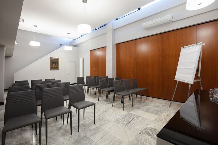 Meeting 33 of 40
