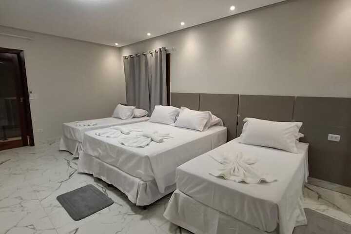 Room 9 of 36