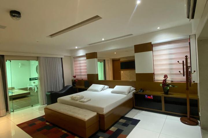 Room 5 of 21