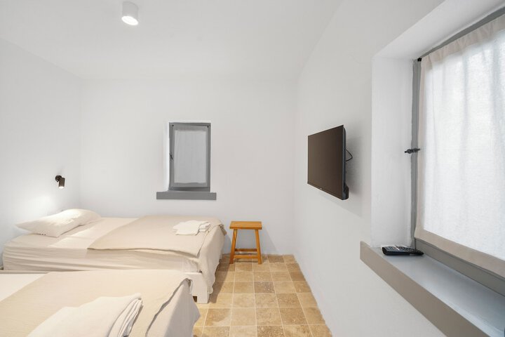 Room 7 of 31