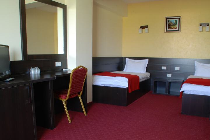 Room 16 of 51