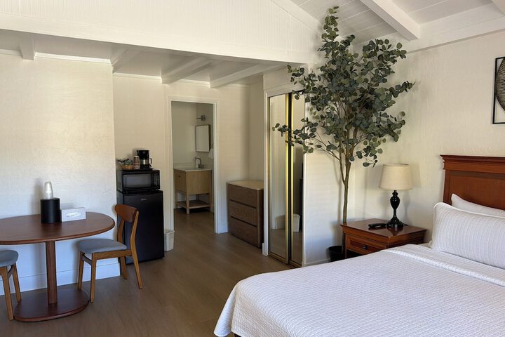 Room 43 of 120