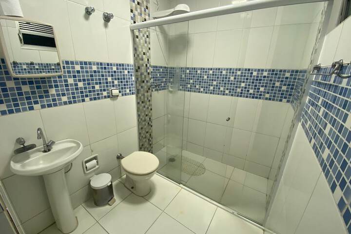 Room 12 of 14