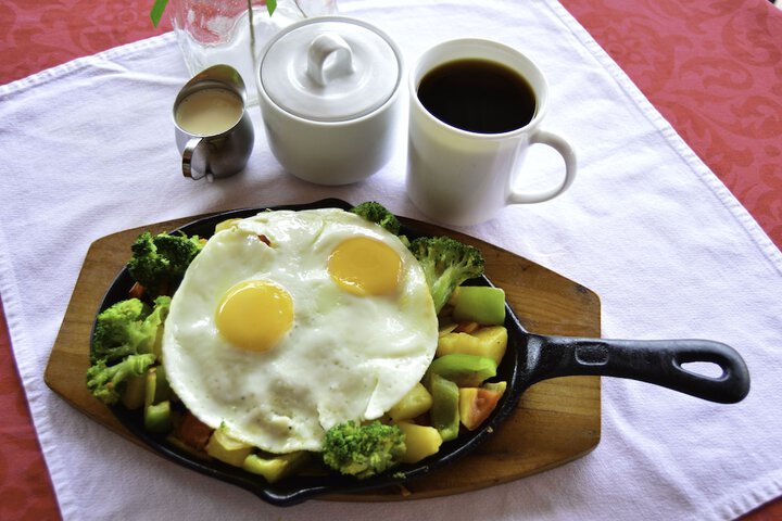 Breakfast/Coffee Service 94 of 139