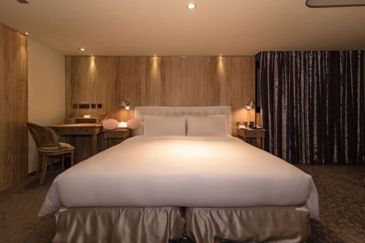 Room 21 of 59