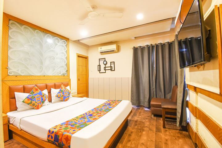 Room 15 of 24