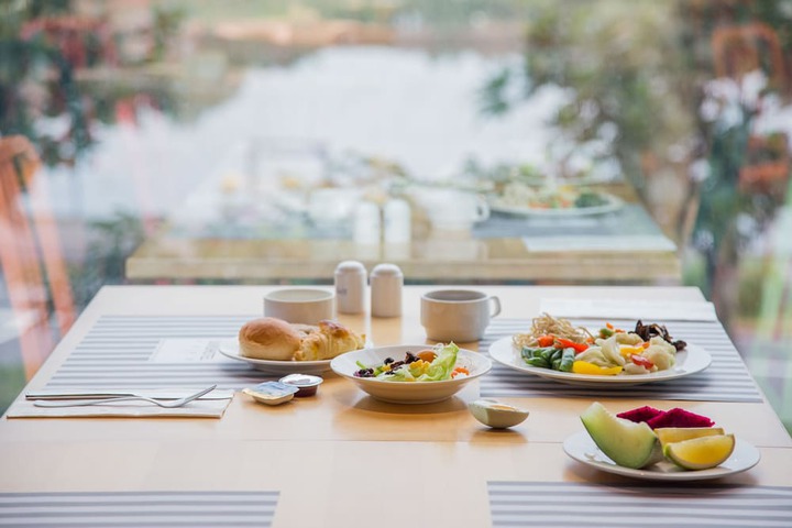Breakfast/Coffee Service 168 of 203