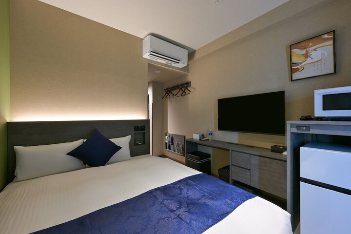 Room 4 of 29