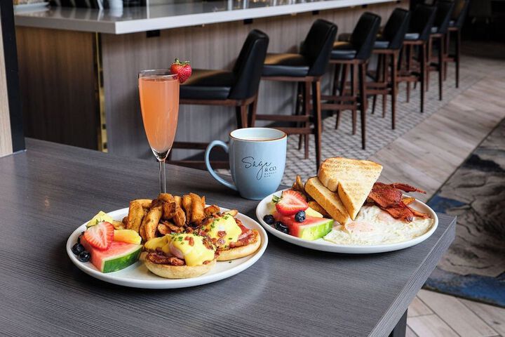 Breakfast/Coffee Service 77 of 104