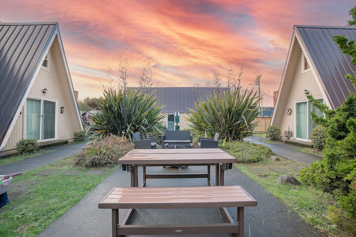 Hotel Exterior 128 of 129