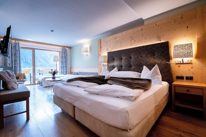 Room 34 of 111
