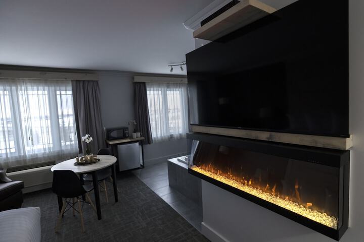 Deluxe Suite (3 of 9)