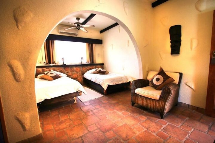Room 7 of 40