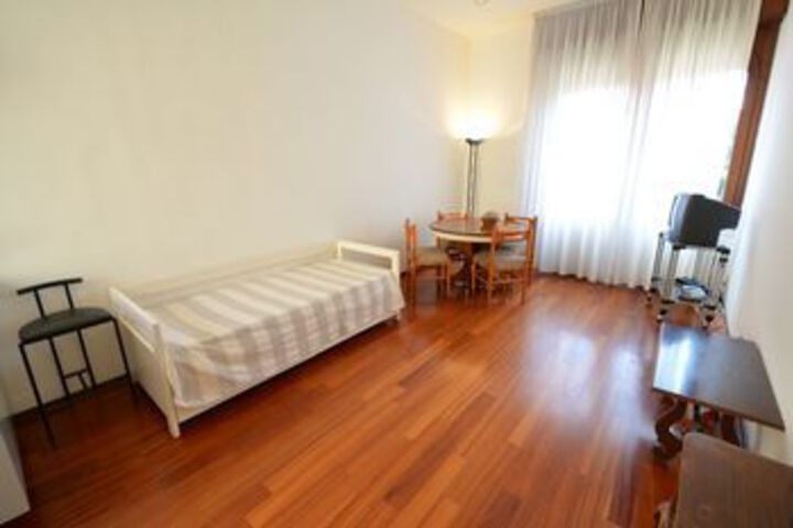 Room 14 of 23