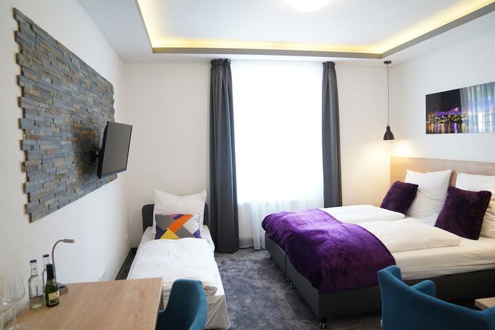 Room 3 of 36