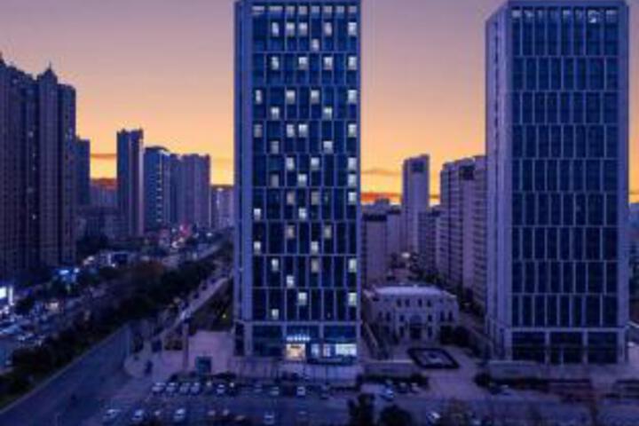 Xian Hotel (Jiujiang Railway Station Wanda Plaza)