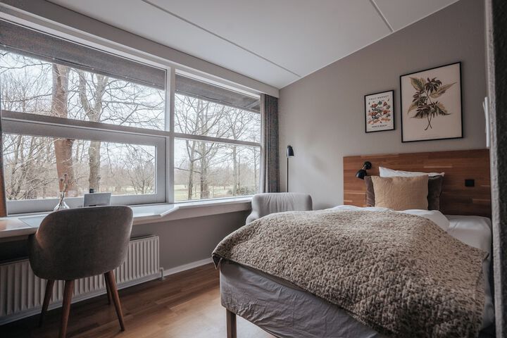 Room 35 of 80