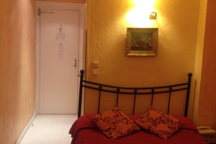 Room 17 of 70