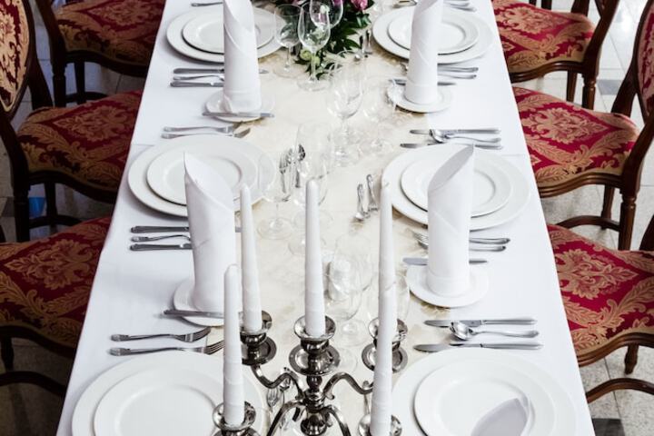Dining 38 of 63